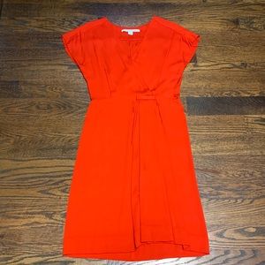 DvF sz 4 red v neck dress
